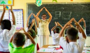 Pendidikan Karakter Bukan Hanya Tugas Sekolah Pendidikan Karakter Bukan Hanya Tugas Sekolah