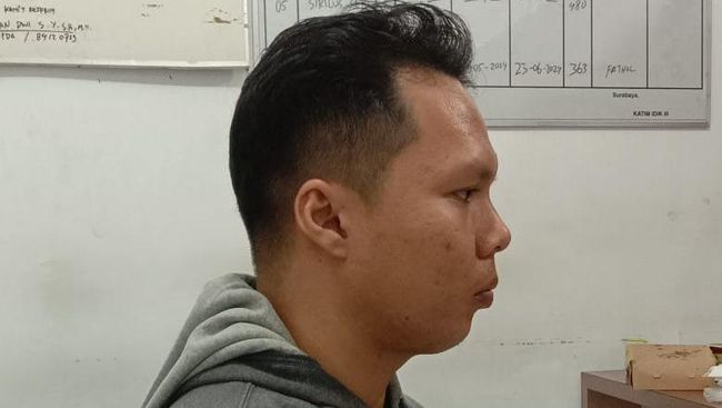 Apes !! Niat Nyolong cd Wanita Idamannya. Orang ini Malah Curi Sempak Bapak Kost Apes !! Niat Nyolong cd Wanita Idamannya. Orang ini Malah Curi Sempak Bapak Kost