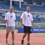 Videotron, Flyer, dan Patung Hidup! Cara Gila Persib Perkenalkan Saddil & Hamra