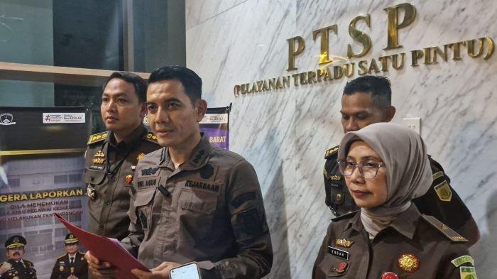 Kasus Korupsi BPR Karya Remaja Indramayu, 3 Pimpinan Jadi Tersangka Rp139 Miliar Kasus Korupsi BPR Karya Remaja Indramayu, 3 Pimpinan Jadi Tersangka Rp139 Miliar