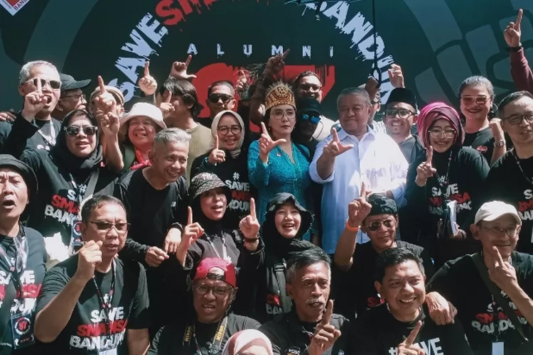 Alumni SMAN 1 Bandung Gugat Status Lahan, Rieke Minta MA Usut! Alumni SMAN 1 Bandung Gugat Status Lahan, Rieke Minta MA Usut!