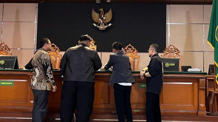 Gugatan Lisa Mariana terhadap Ridwan Kamil: 5 Fakta Sidang Terbaru Gugatan Lisa Mariana terhadap Ridwan Kamil: 5 Fakta Sidang Terbaru