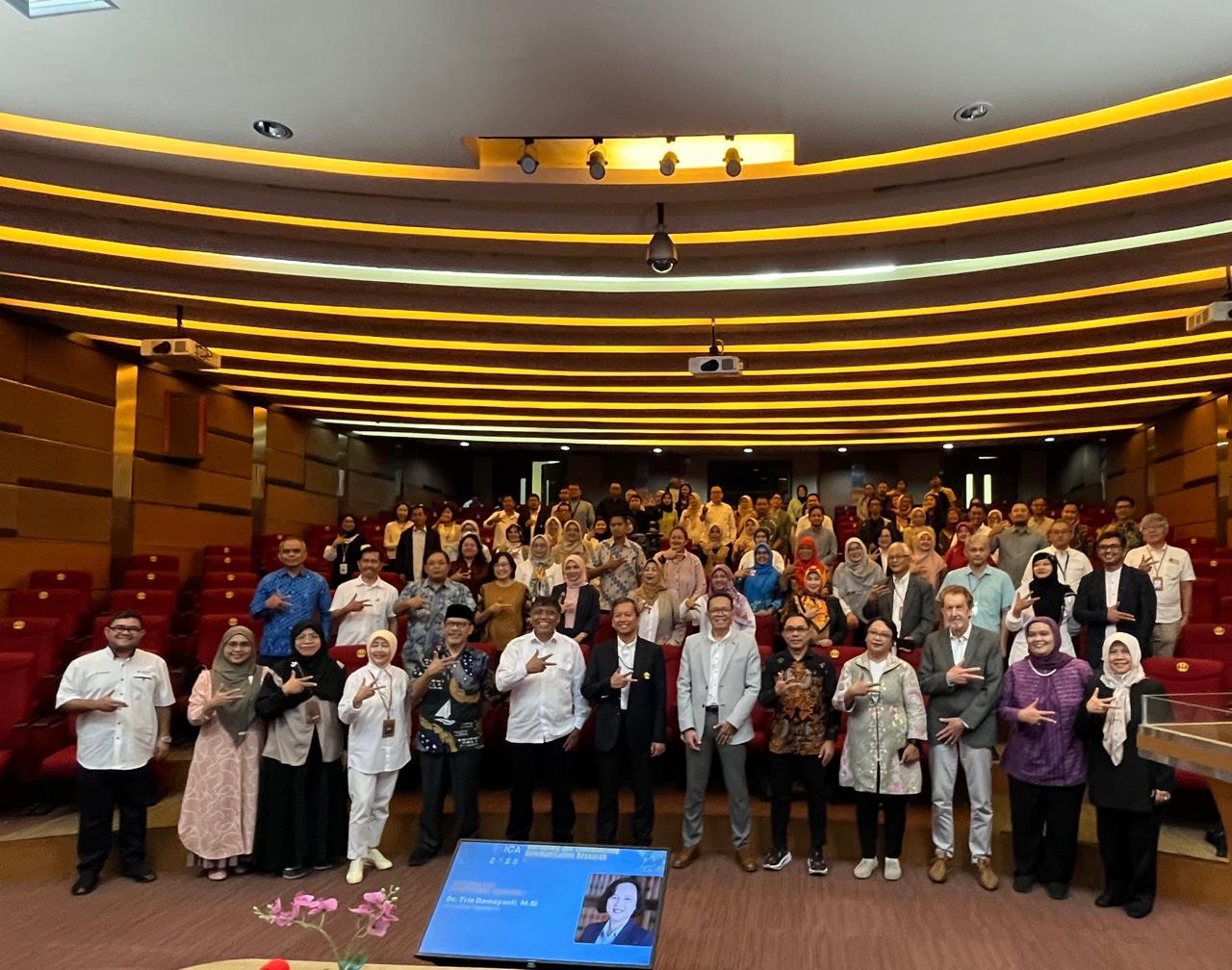 Forum Diskusi Politik Terbuka Bandung Aktif dan Inklusif 2025 Forum Diskusi Politik Terbuka Bandung Aktif dan Inklusif 2025