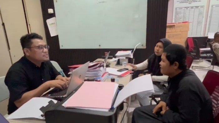 Miris! Anak Berkebutuhan Khusus Dirampok Saat Naik Angkot Miris! Anak Berkebutuhan Khusus Dirampok Saat Naik Angkot