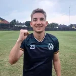 Kim Kurniawan Setia PSS Sleman Liga 2, Pilih Bertahan Meski Turun Kasta