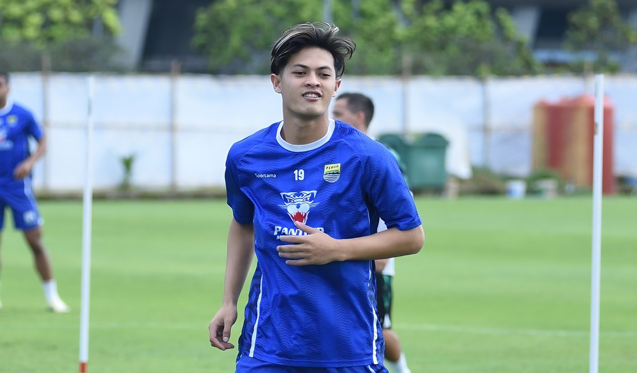 Bukan Sekadar Transfer! Dewangga Bongkar Alasan Personal Gabung Persib