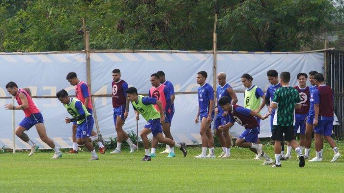 Skuad Mewah Persib Bandung 2025 Resmi Diumumkan! Skuad Mewah Persib Bandung 2025 Resmi Diumumkan!