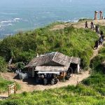 Gunung Pangradinan, Surga Sabana Tersembunyi di Bandung Timur