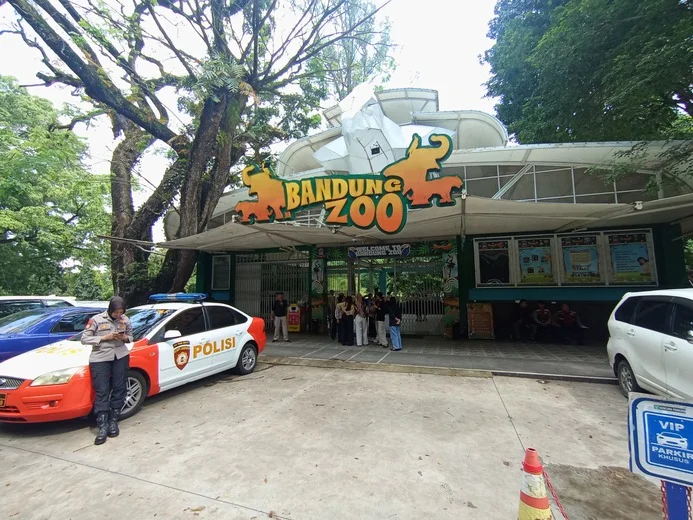 Konflik Manajemen Memuncak, Kebun Binatang Bandung Ditutup Sementara! Konflik Manajemen Memuncak, Kebun Binatang Bandung Ditutup Sementara!