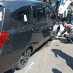 Mobil Sigra Hantam Motor dan Gerobak, Sopir Dinyatakan Meninggal di RSHS