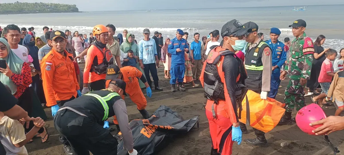 Jenazah KMP Tunu Pratama Jaya Dipulangkan: 6 Korban Tewas Diberangkatkan ke Banyuwangi Jenazah KMP Tunu Pratama Jaya Dipulangkan: 6 Korban Tewas Diberangkatkan ke Banyuwangi