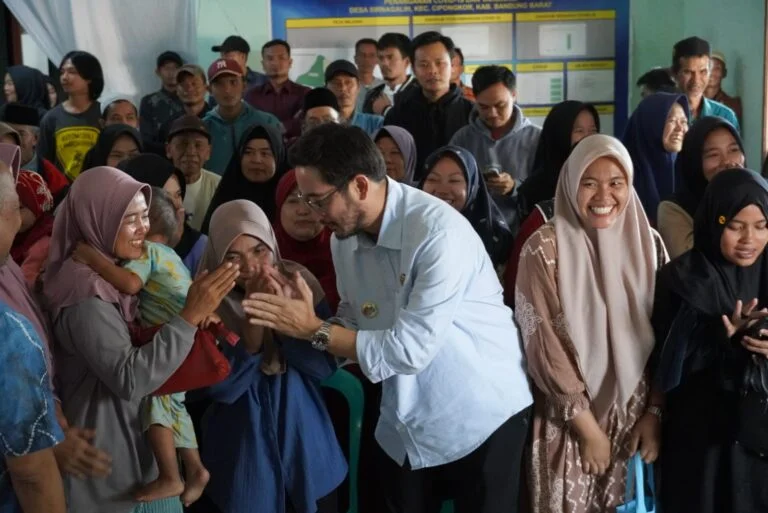 PJU Bandung Barat: Dishub Ajak Warga Cegah Pencurian Komponen Jalan PJU Bandung Barat: Dishub Ajak Warga Cegah Pencurian Komponen Jalan