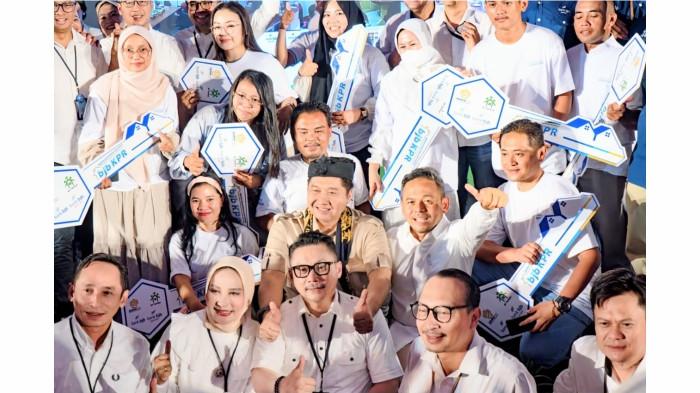 Hunian Layak Bandung: 1.080 Warga Resmi Terima Rumah dari bank bjb Hunian Layak Bandung: 1.080 Warga Resmi Terima Rumah dari bank bjb