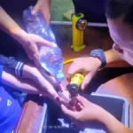 Seorang anak berusia 5 tahun, yaitu Lukas, mengalami insiden jari telunjuk kiri terjepit penutup panci.