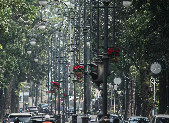 PJU Bandung Dicuri! Pemkot Pasang CCTV & Tambah 800 Lampu Baru PJU Bandung Dicuri! Pemkot Pasang CCTV & Tambah 800 Lampu Baru