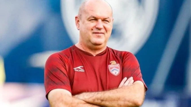 Bojan Hodak Fokus Serangan Persib Bandung, Pemulihan Cedera Jadi Kunci Bojan Hodak Fokus Serangan Persib Bandung, Pemulihan Cedera Jadi Kunci