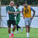 Bojan Hodak Fokus Perkuat Pertahanan Jelang Persib vs Semen Padang