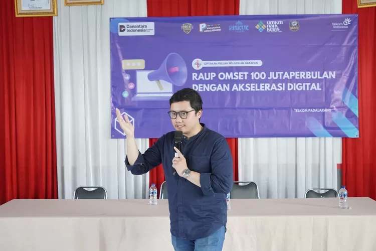 Telkom Regional II Dorong UKM Padalarang Kuasai Akselerasi Digital Telkom Regional II Dorong UKM Padalarang Kuasai Akselerasi Digital