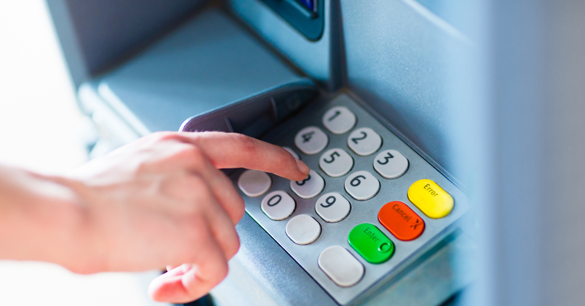 7 Cara Aman Pakai ATM di Malam Hari Bandung 7 Cara Aman Pakai ATM di Malam Hari Bandung