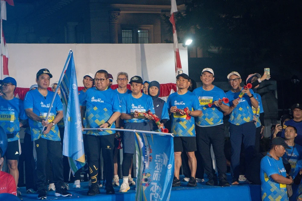 Semarak bank bjb QRIS Run 2025 di Bandung, Dorong Masyarakat Melek Pembayaran Digital Semarak bank bjb QRIS Run 2025 di Bandung, Dorong Masyarakat Melek Pembayaran Digital