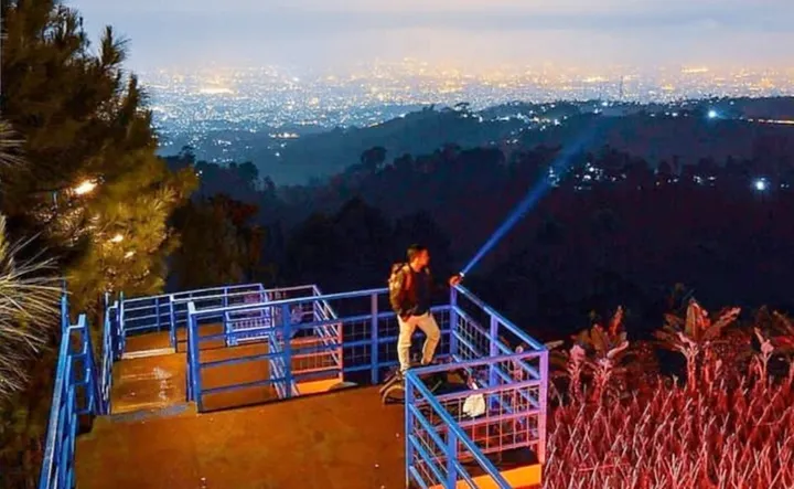 3 Wisata Malam Bandung yang Wajib Dikunjungi 3 Wisata Malam Bandung yang Wajib Dikunjungi