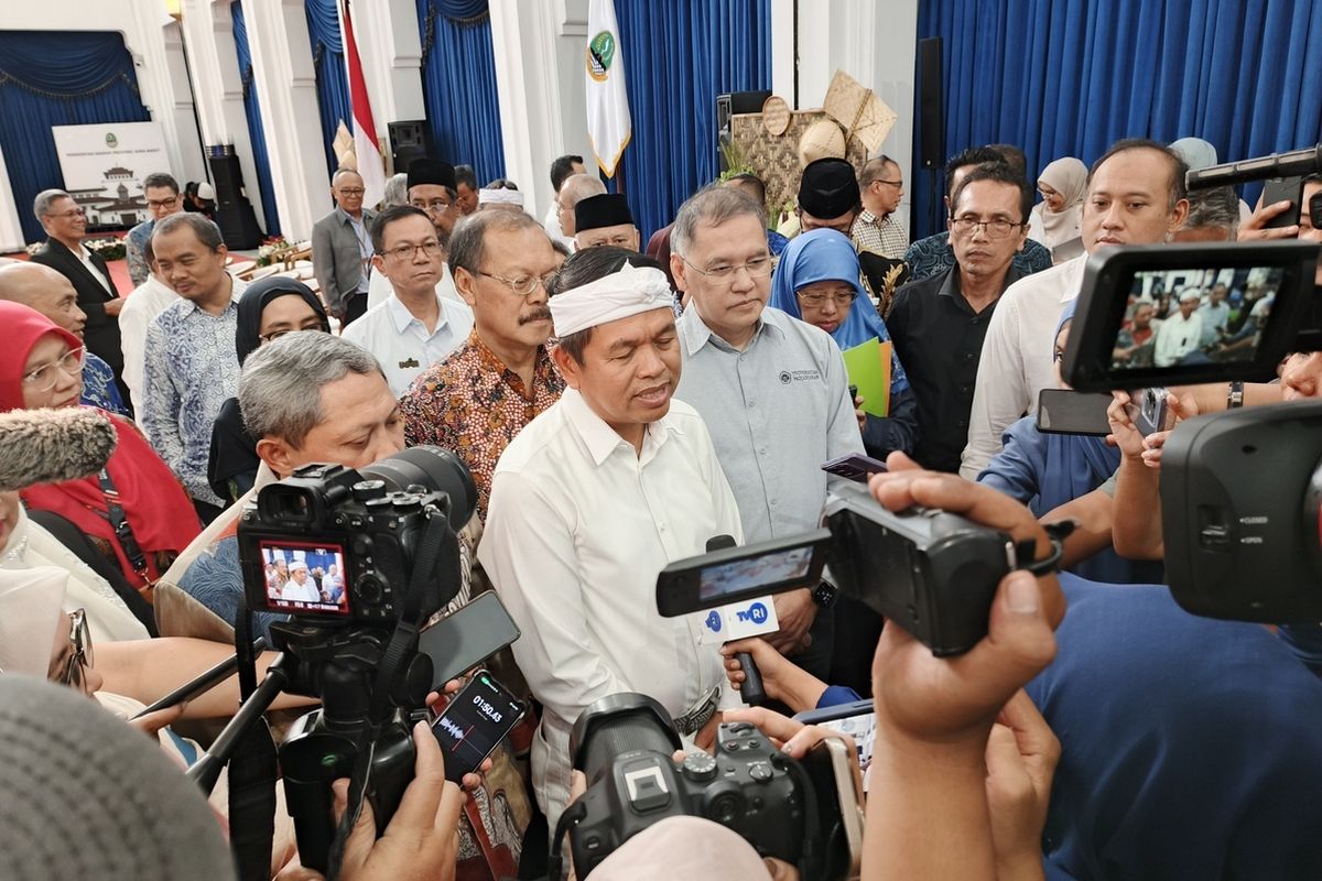 Dedi Mulyadi Sambut Putusan Banding Sengketa Lahan SMAN 1 Bandung sebagai Hadiah Terbaik untuk Siswa Dedi Mulyadi Sambut Putusan Banding Sengketa Lahan SMAN 1 Bandung sebagai Hadiah Terbaik untuk Siswa
