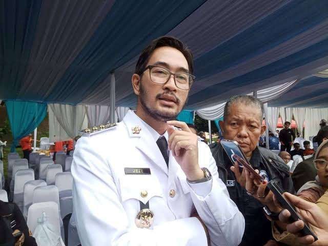 Tegas! Jeje Richie Hentikan Kenaikan Tunjangan DPRD KBB Tegas! Jeje Richie Hentikan Kenaikan Tunjangan DPRD KBB