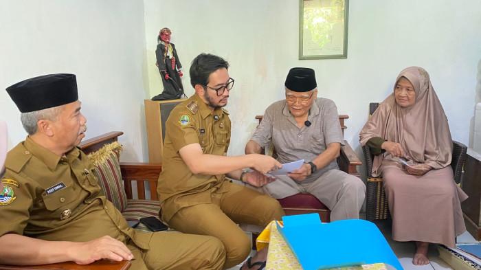 Bupati Bandung Barat Janji Urus HKI Lagu Karatagan & Himne KBB Bupati Bandung Barat Janji Urus HKI Lagu Karatagan & Himne KBB