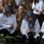 Menteri PPPA Bertakziyah ke Cimaung