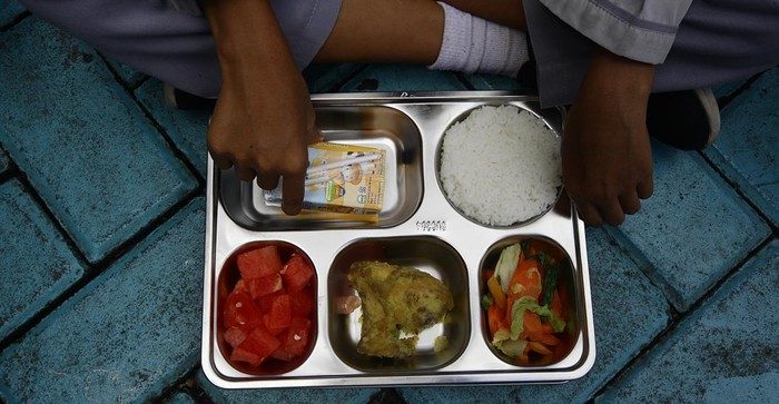 Menu Makan Bergizi Gratis Sebabkan 75 Siswa Keracunan