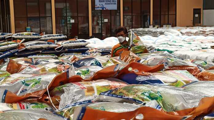 Stok Beras Bandung Aman, Distribusi Terjamin, Harga Tetap di Bawah HET