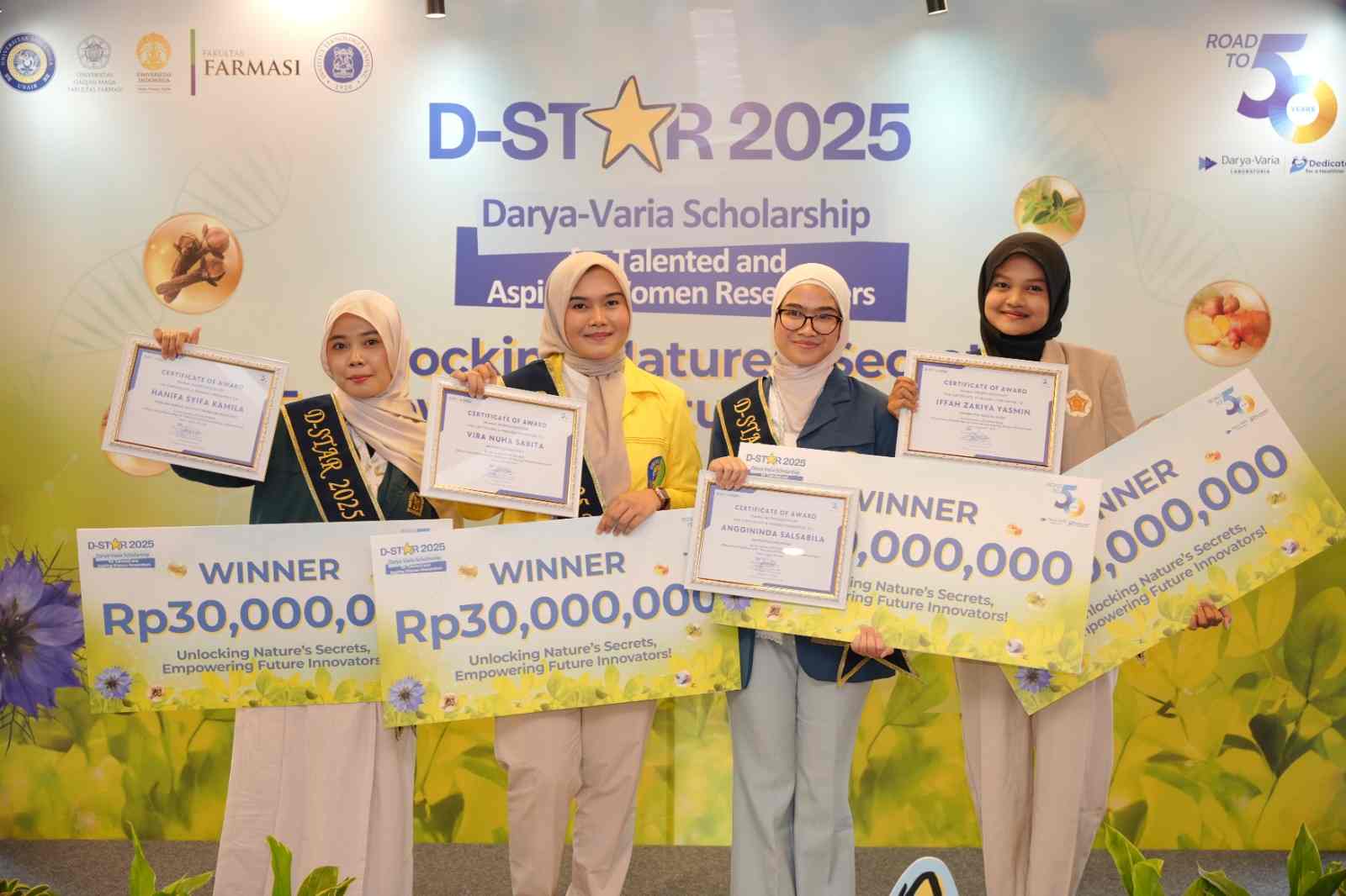 D-STAR 2025: Mahasiswi Farmasi Indonesia Dapat Beasiswa Riset Herbal dari Darya-Varia D-STAR 2025: Mahasiswi Farmasi Indonesia Dapat Beasiswa Riset Herbal dari Darya-Varia