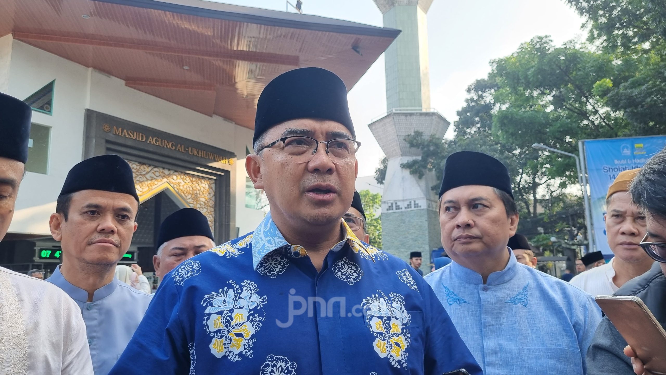 Farhan Respons Program Seribu Rupiah Sehari Dedi Mulyadi