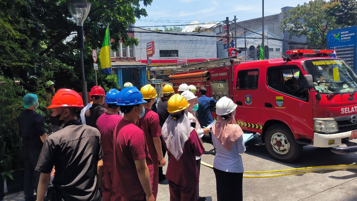 RSUD Bandung Kiwari Latihan Tanggap Kebakaran RSUD Bandung Kiwari Latihan Tanggap Kebakaran