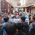 Warga Bandung Demo Ustaz Diduga Cabul