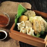 Wisata Kuliner Bandung: Ini 5 Siomay Legendaris Paling Laris!