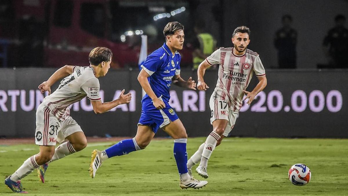 Berlian PSIS Kini Nganggur di Persib Bandung Berlian PSIS Kini Nganggur di Persib Bandung
