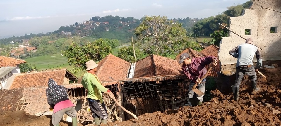 Longsor Pangalengan dan Paseh, Pemkab Bandung Siagakan Tim Tanggap Bencana Longsor Pangalengan dan Paseh, Pemkab Bandung Siagakan Tim Tanggap Bencana