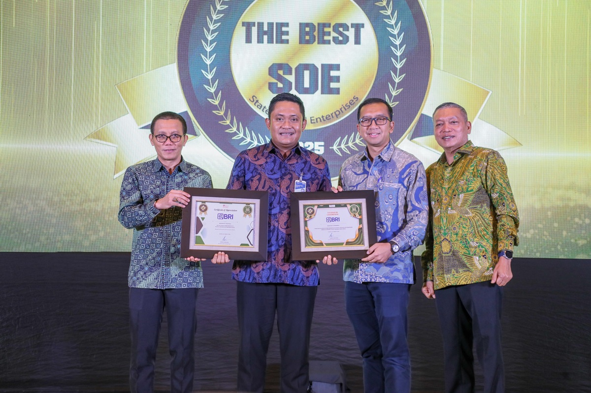 BRI Raih Dua Penghargaan Indonesia Economic Summit 2025, Bukti Ketangguhan di Tengah Tantangan Global BRI Raih Dua Penghargaan Indonesia Economic Summit 2025, Bukti Ketangguhan di Tengah Tantangan Global