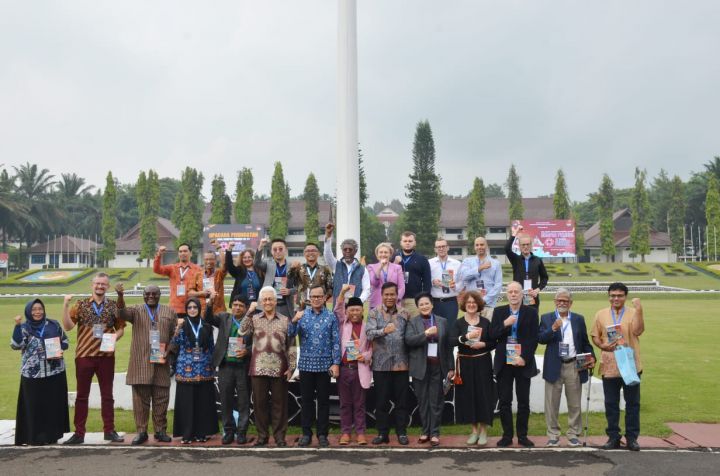 Bandung 70 Tahun: Semangat yang Bangun Dunia Kembali Bandung 70 Tahun: Semangat yang Bangun Dunia Kembali