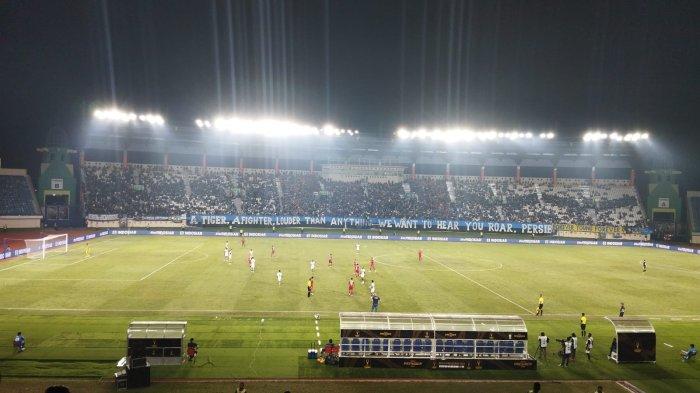 Laga Tunda Persib vs Borneo FC Resmi Digelar 5 Desember 2025 di GBLA, Bobotoh Siap Padati Stadion Laga Tunda Persib vs Borneo FC Resmi Digelar 5 Desember 2025 di GBLA, Bobotoh Siap Padati Stadion