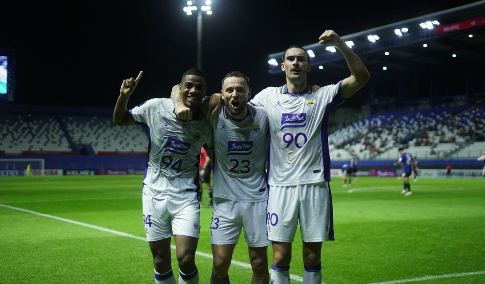 Persib Bandung Kalahkan Bangkok United 2-0, Peluang Lolos ke ACL 2025/26 Makin Terbuka Persib Bandung Kalahkan Bangkok United 2-0, Peluang Lolos ke ACL 2025/26 Makin Terbuka