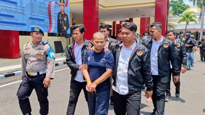 Bikin 60 STNK Palsu, Sindikat Curanmor Bandung Ditangkap Bikin 60 STNK Palsu, Sindikat Curanmor Bandung Ditangkap