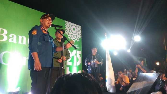 Pawai Cahaya Sumirat Citylight Carnival Warnai HJKB ke-215, Bandung Berkilau dengan Replika Cagar Budaya Pawai Cahaya Sumirat Citylight Carnival Warnai HJKB ke-215, Bandung Berkilau dengan Replika Cagar Budaya