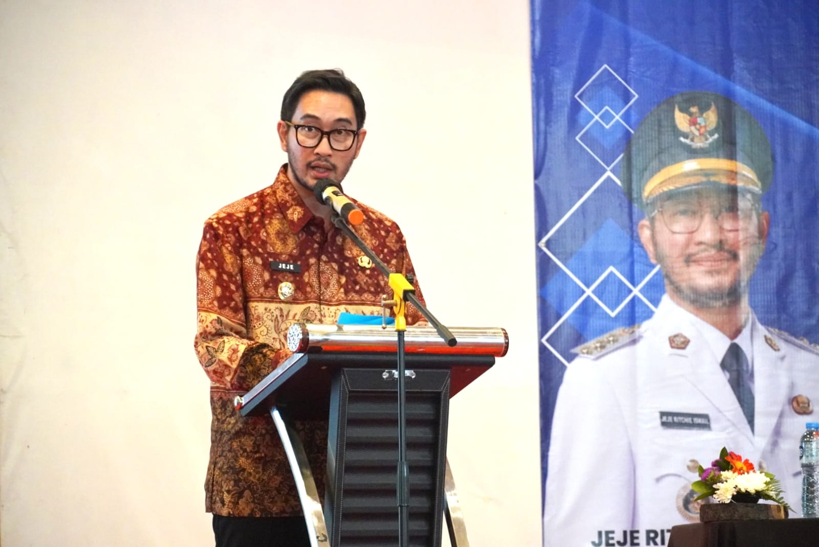 Perencanaan Anggaran Bandung Barat 2026: Jeje Ritchie Tegaskan Harus Sesuai Aturan Perencanaan Anggaran Bandung Barat 2026: Jeje Ritchie Tegaskan Harus Sesuai Aturan