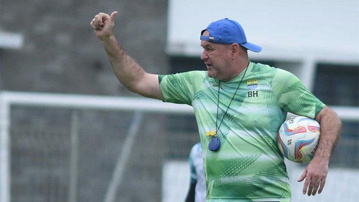 Persib Naik ke 3 Besar Usai Tekuk Dewa United 1-0 Persib Naik ke 3 Besar Usai Tekuk Dewa United 1-0