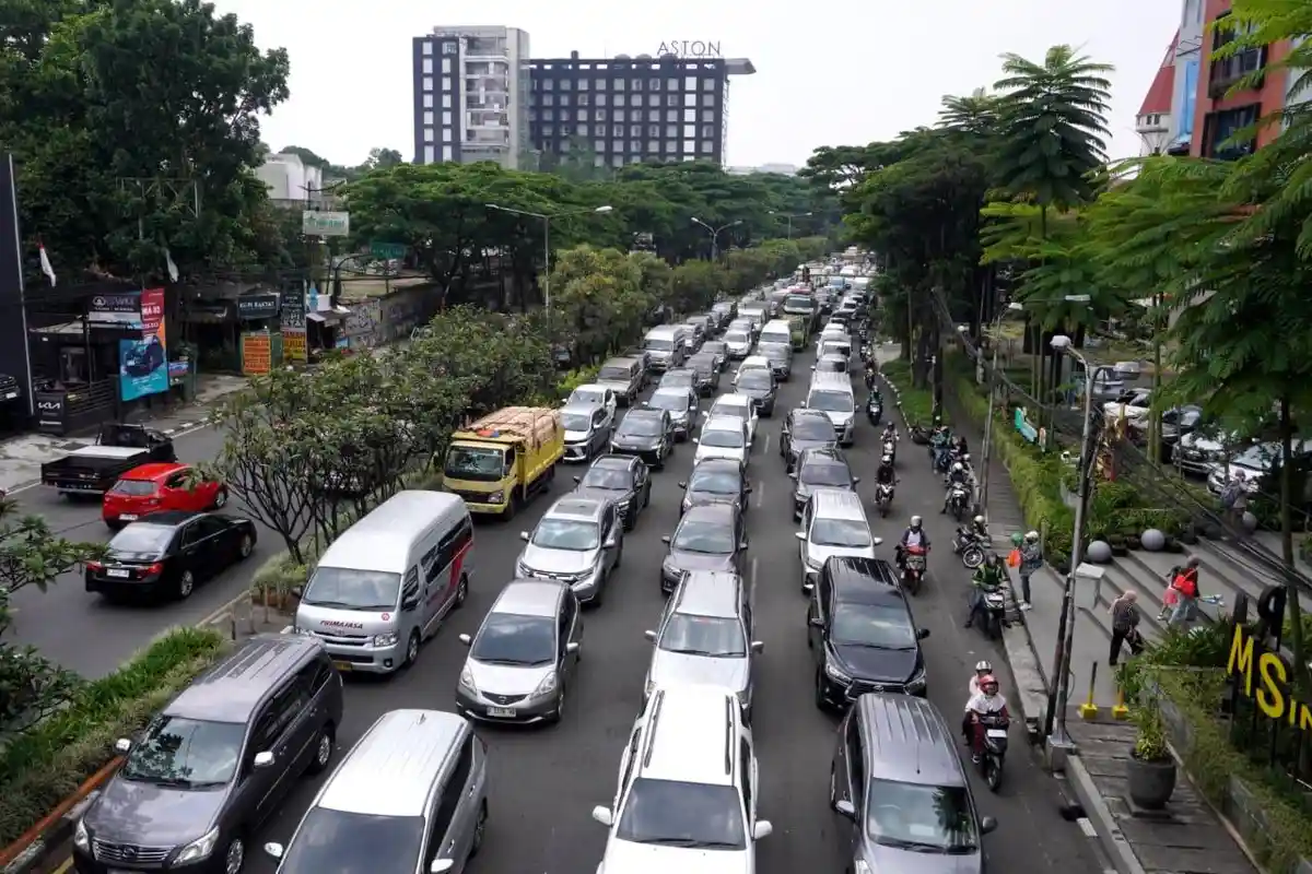 Traffic Light AI Bandung Dinilai Belum Efektif Atasi Macet, Pakar ITB Beberkan Alasannya Traffic Light AI Bandung Dinilai Belum Efektif Atasi Macet, Pakar ITB Beberkan Alasannya