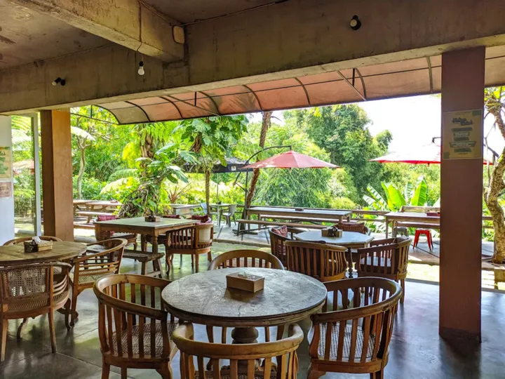 Ngopi Tenang di Dago: 4 Spot Hidden Gem Wajib Coba Ngopi Tenang di Dago: 4 Spot Hidden Gem Wajib Coba
