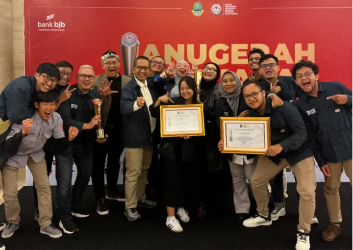 PRFM Bandung Rayakan 16 Tahun: Dua Windu Berinovasi PRFM Bandung Rayakan 16 Tahun: Dua Windu Berinovasi