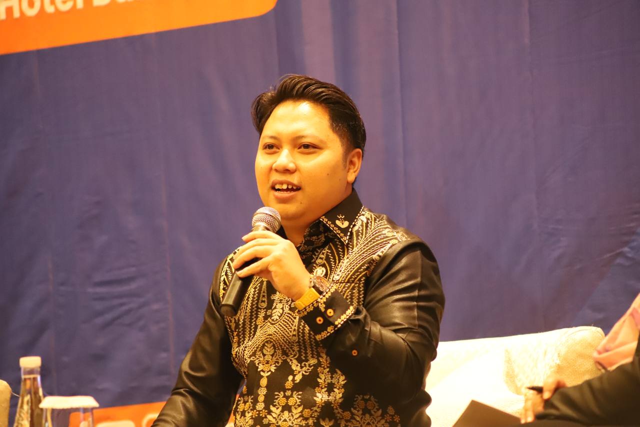 Ketua Komisi I DPRD Bandung Ajak Pelaku Usaha Jaga Ketertiban Kota Lewat Kolaborasi Nyata Ketua Komisi I DPRD Bandung Ajak Pelaku Usaha Jaga Ketertiban Kota Lewat Kolaborasi Nyata